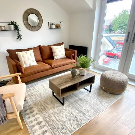 Modern 2 Bed Apartment/Free Parking/Near City/Self-Check In Handsworth المظهر الخارجي الصورة