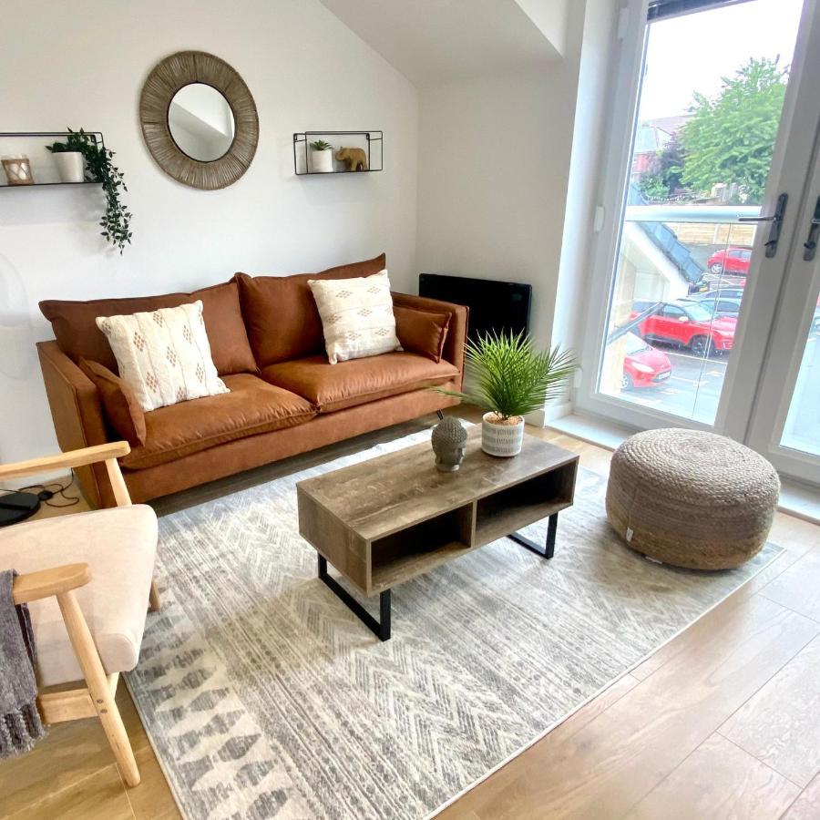 Modern 2 Bed Apartment/Free Parking/Near City/Self-Check In Handsworth المظهر الخارجي الصورة