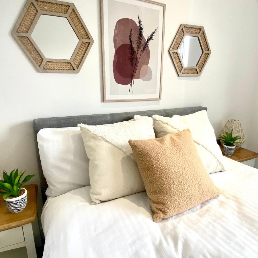 Modern 2 Bed Apartment/Free Parking/Near City/Self-Check In Handsworth المظهر الخارجي الصورة